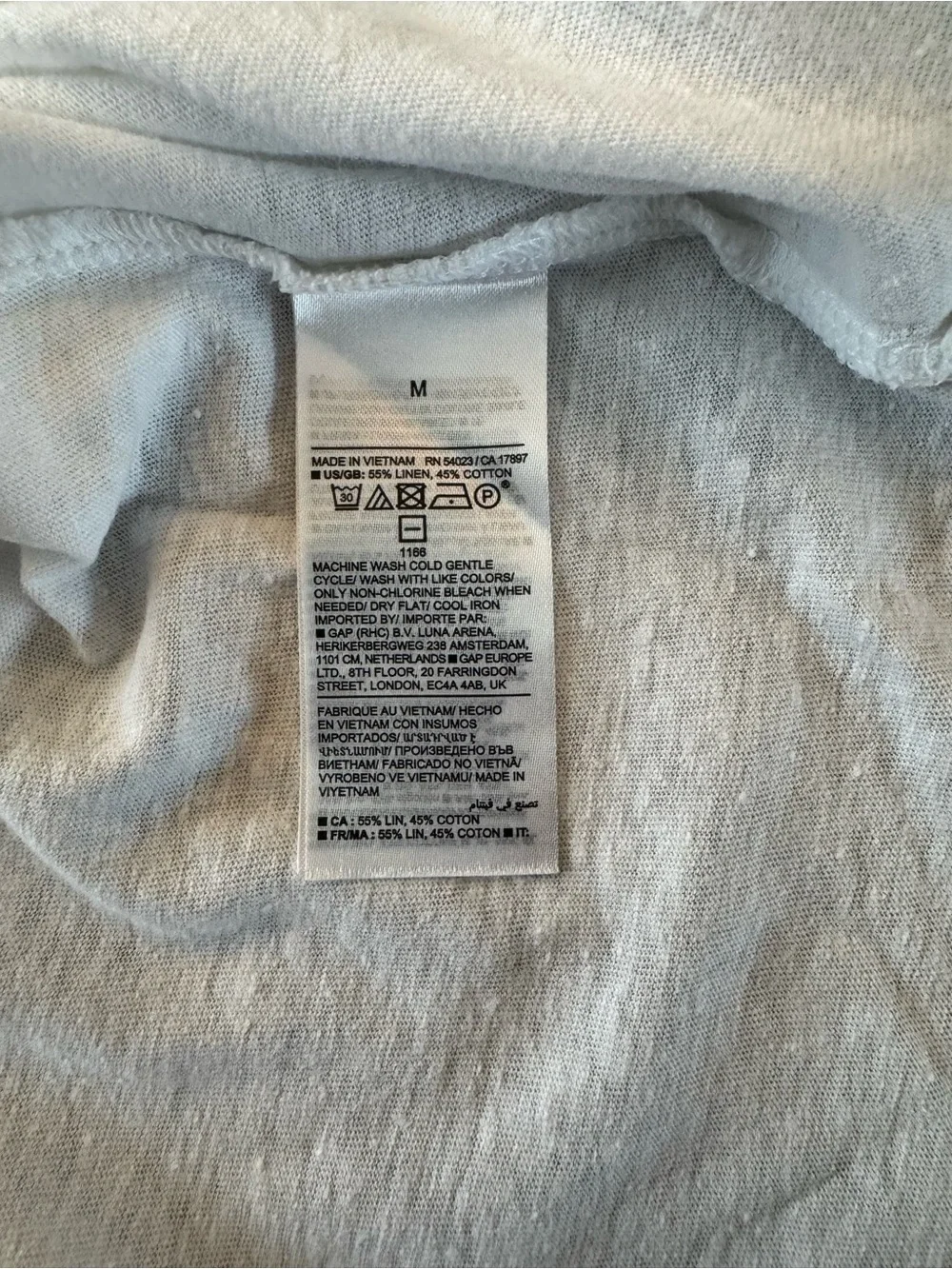 Banana Republic White Short Sleeve Pocket Tee